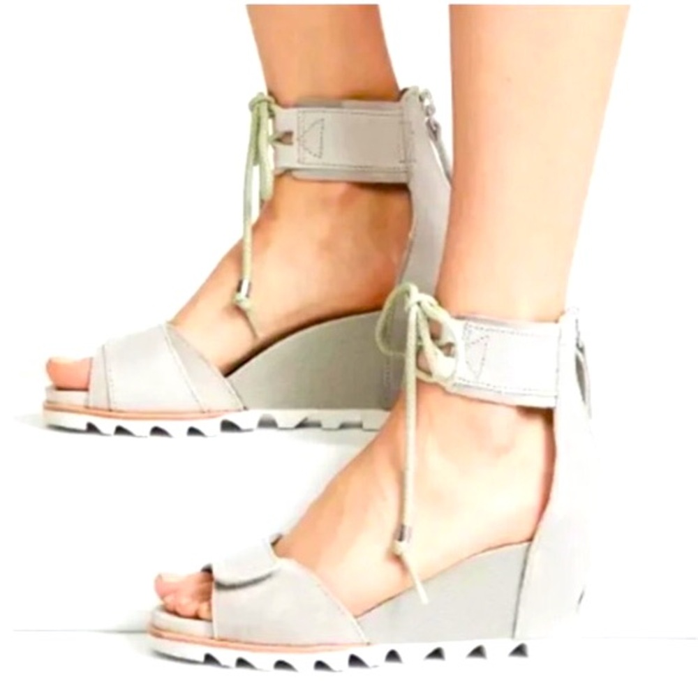 NWT Sorel women’s red ankle sandals [SZ 7]